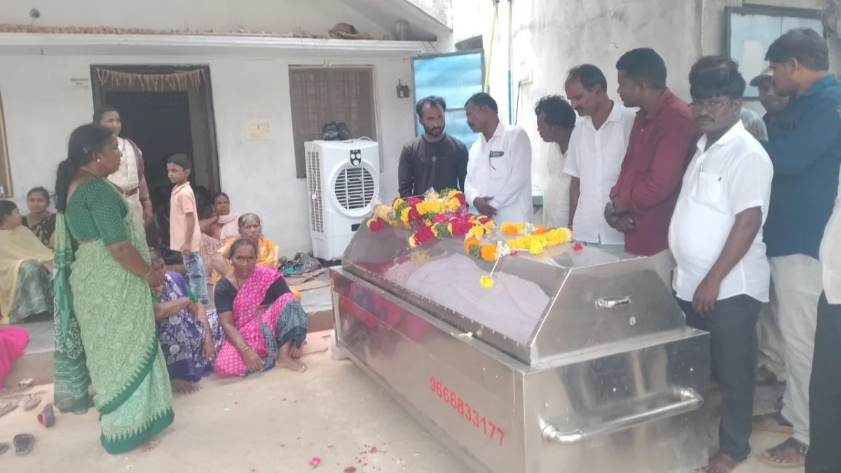 ఆపద లో మృతుని కుటుంబానికి మేఘన్న ఆర్థిక సహాయం